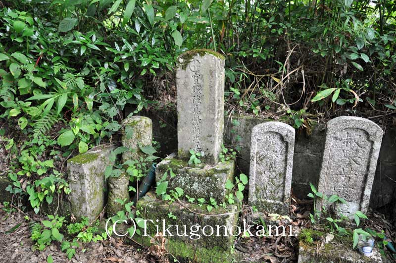 上野四郎三郎の墓
