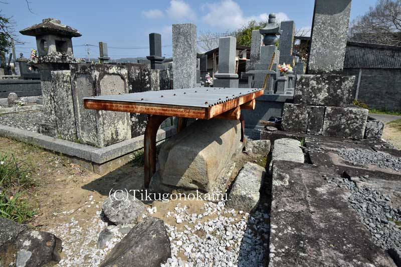 第二須崎キリシタン墓碑