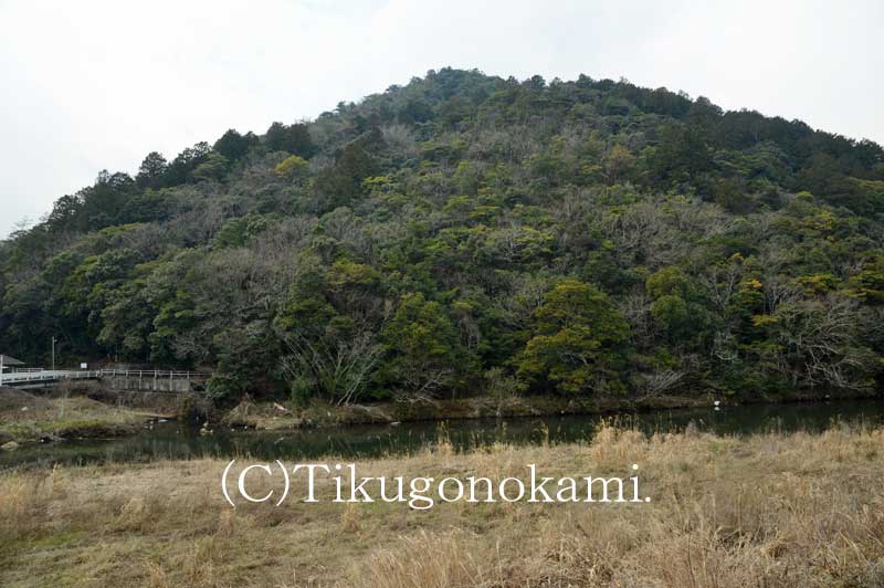 姫山と仁保川